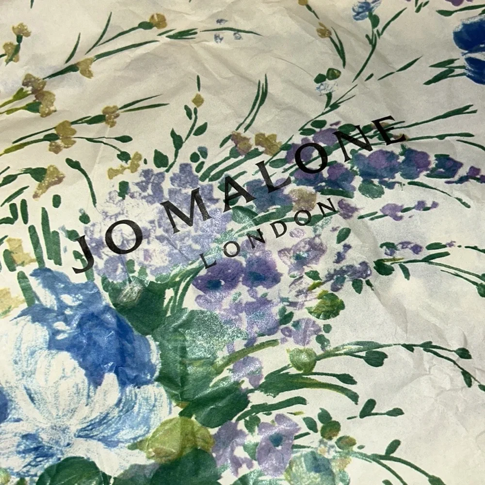 Jo Malone gift wraps
